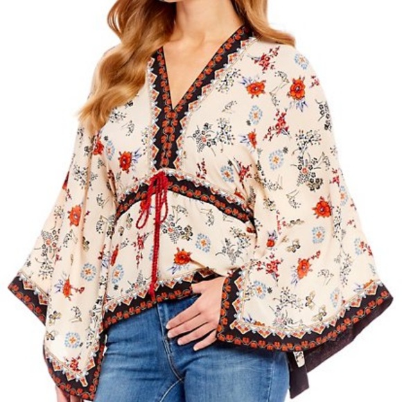 Chelsea & Violet Tops - Chelsea and Violet Kimono Top